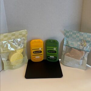 💕3/30💕Bath Bombs and Hand Sanitizers Gift Set
